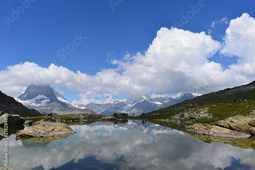 Fototapeta Naklejka Na Ścianę i Meble -  Riffelsee - Matterhorn in den Walliser Alpen 