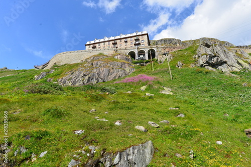 Strasse zum Furkapass im Kanto Wallis  photo