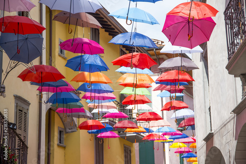 Wallpaper Mural ombrelli colorati Torontodigital.ca