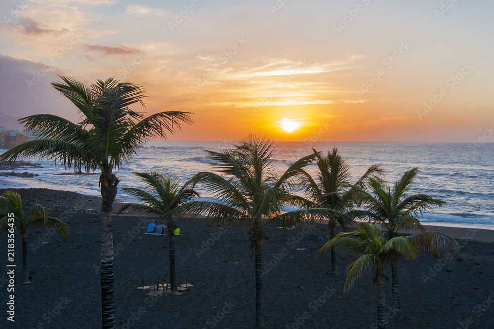Fototapeta premium Sunset in Puerto de la Cruz, Tenerife, Canary islands, Spain