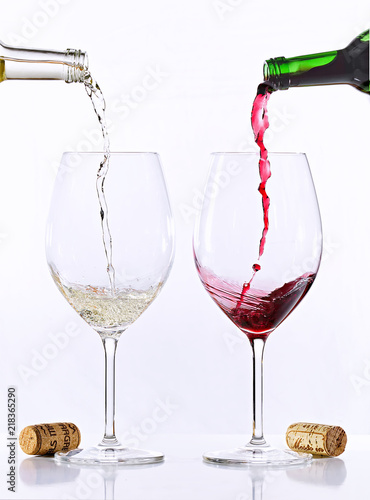Weinglas rot weiß cocktail Bar Alkohol Splash