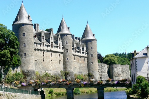 Castle of Josselin on the banks of the river Oust 