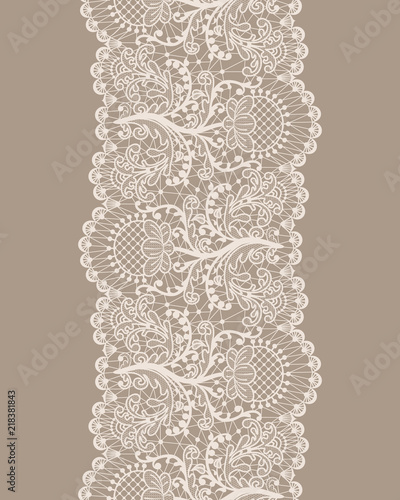 Seamless white lace