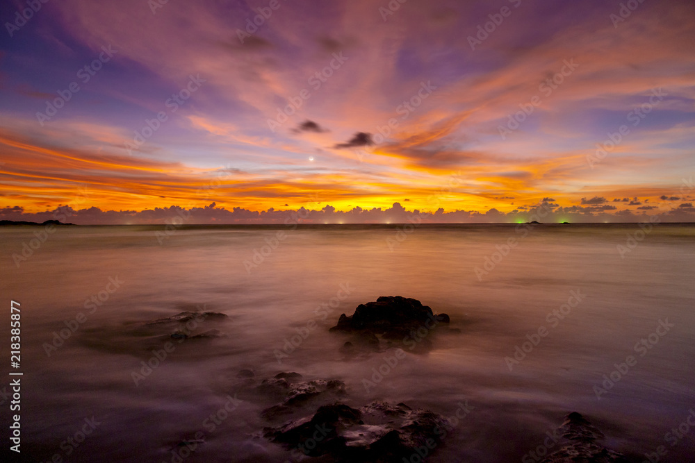 Sky Twilight at Sea Backgroud