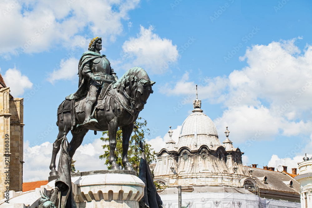 Obraz premium Matthias Rex statue in Cluj-Napoca