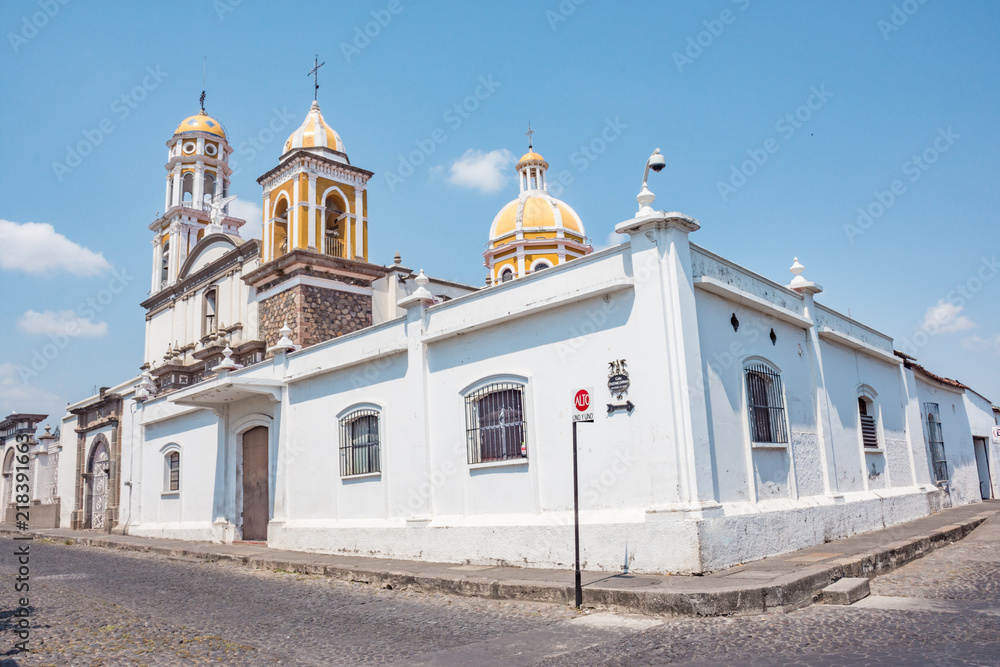 Obraz premium Beautiful white town of Comala in Colima, Mexico