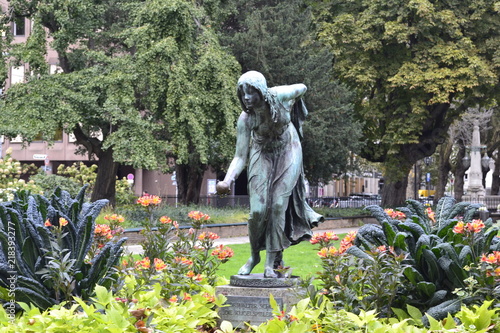 ESTATUA