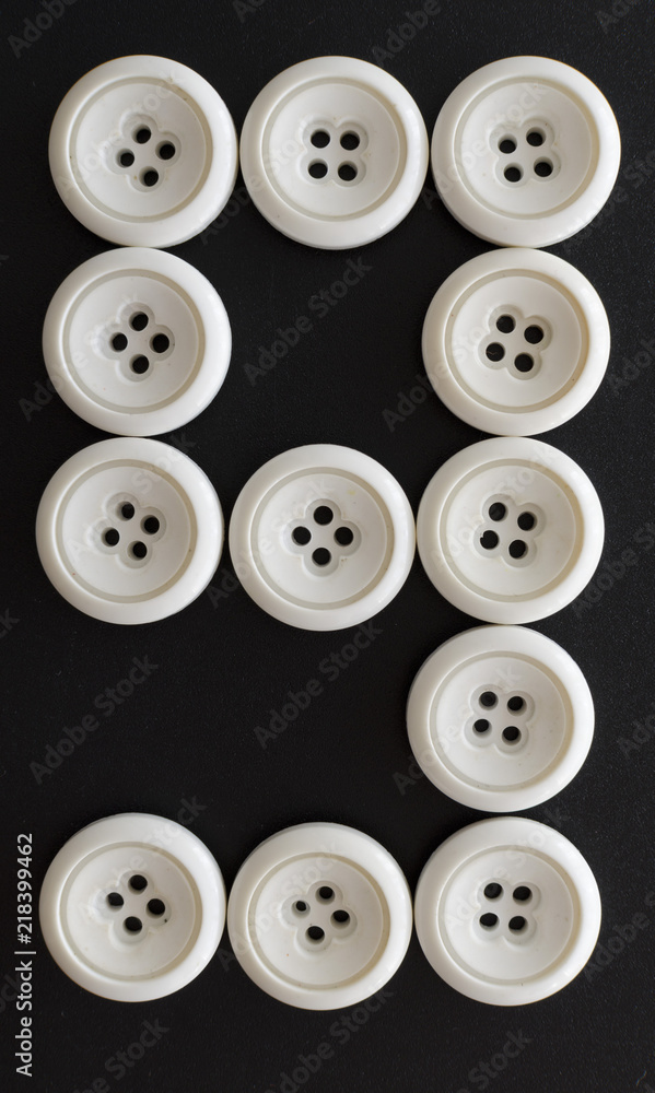 numeros hechos con botones blancos numeros hechos con botones blancos