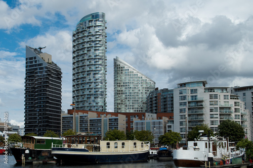 House boats and appartment buildings located at Poplar Dock,  a close neighbour to the financial district of Canary Wharf © Mike
