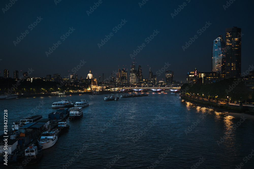 London at Night Horizontal