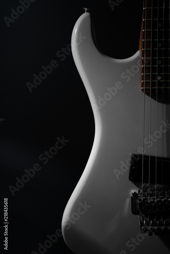 Canvas-taulu White Kramer Guitar