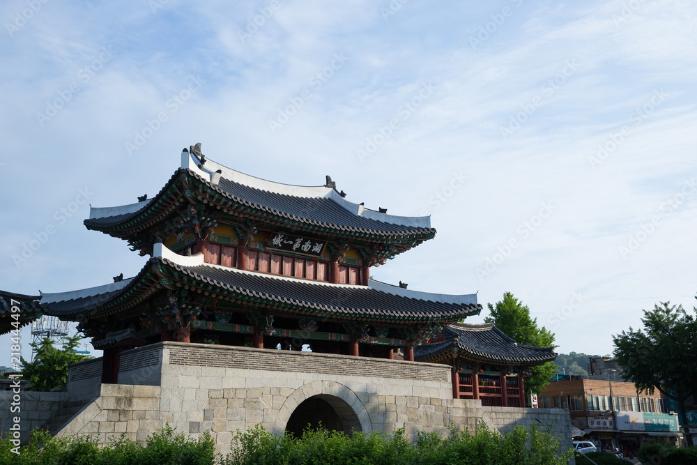 Pungnammun Gate. Pungnam-mun is an old gate in Jeonju, Korea. Pungnammun Gate. Pungnam-mun is an old gate in Jeonju, Korea.