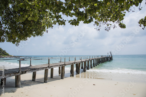 beach pier 