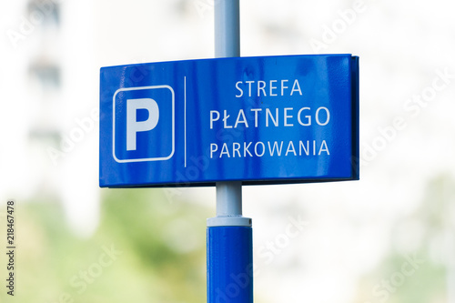 znak strefa płatnego parkowania