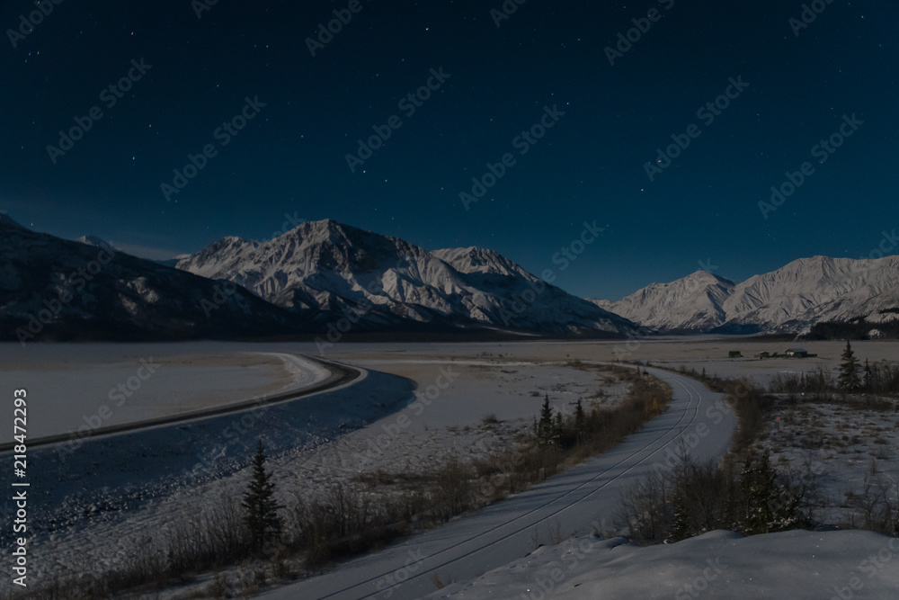 Obraz premium Moonlit mountains