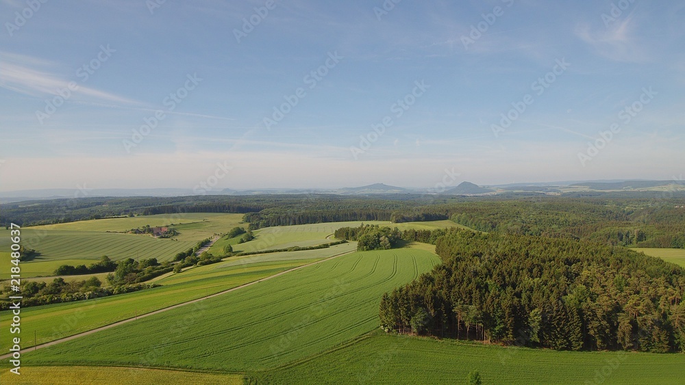 wiese in hegau in der Nähe von Tuttlingen im Sommer wiese in hegau in der Nähe von Tuttlingen im Sommer