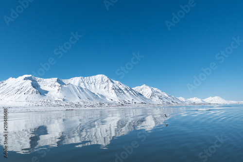 Arctic calmness © Knut Arne