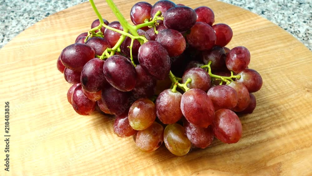 Grapes. Shooting in the movement. Grapes. Shooting in the movement.