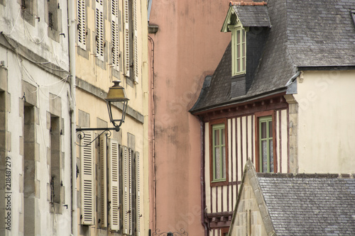Vecchie finestre in Bretagne  France
