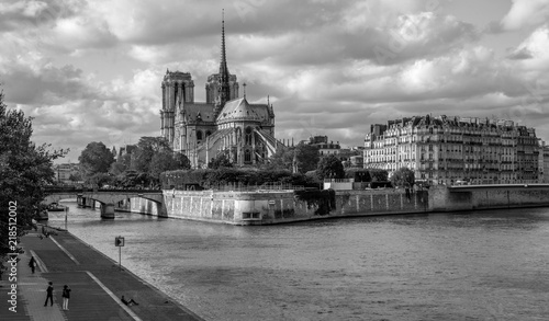 cathédrale notre-dame, paris seine