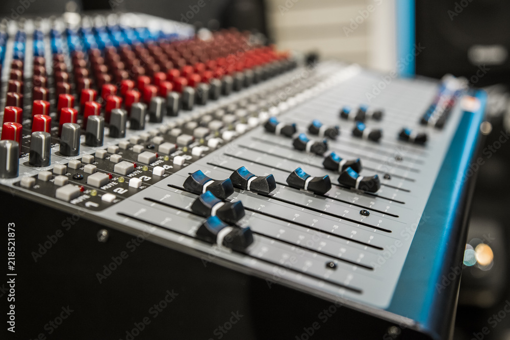 Fader mixing console Fader mixing console