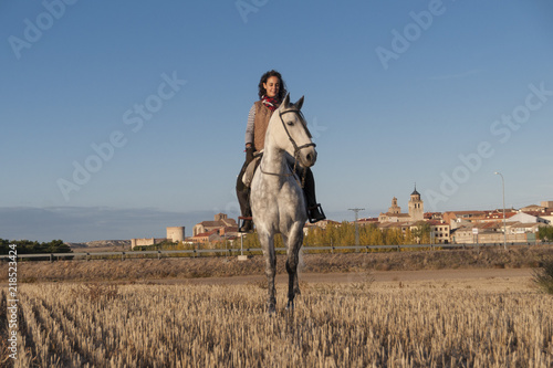young woman on horse © fuen30