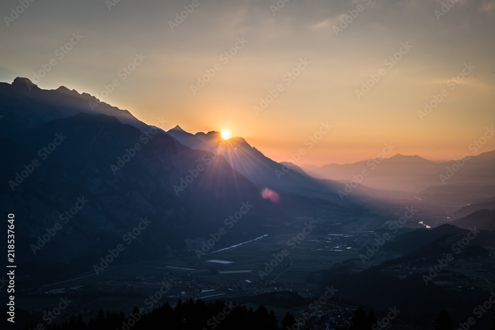 Sonnenaufgang Oberperfuss-Tirol - obrazy, fototapety, plakaty 