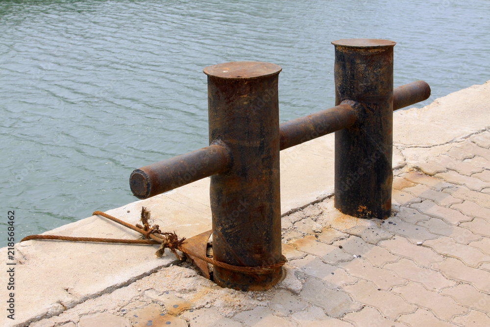 mooring pier in a corner mooring pier in a corner