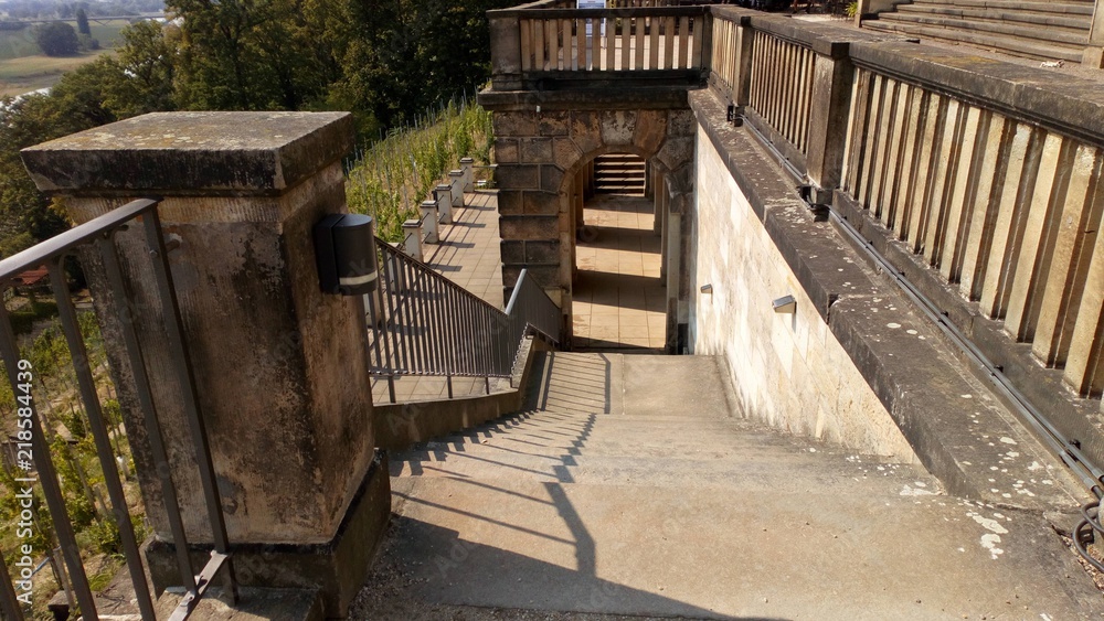 Fototapeta premium Treppe am Schloss in Dresden