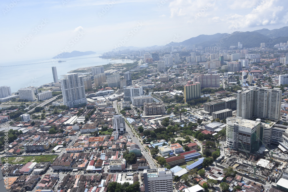 Obraz premium View of the harbour of George Town from the 66th Floor of the Komtar Tower