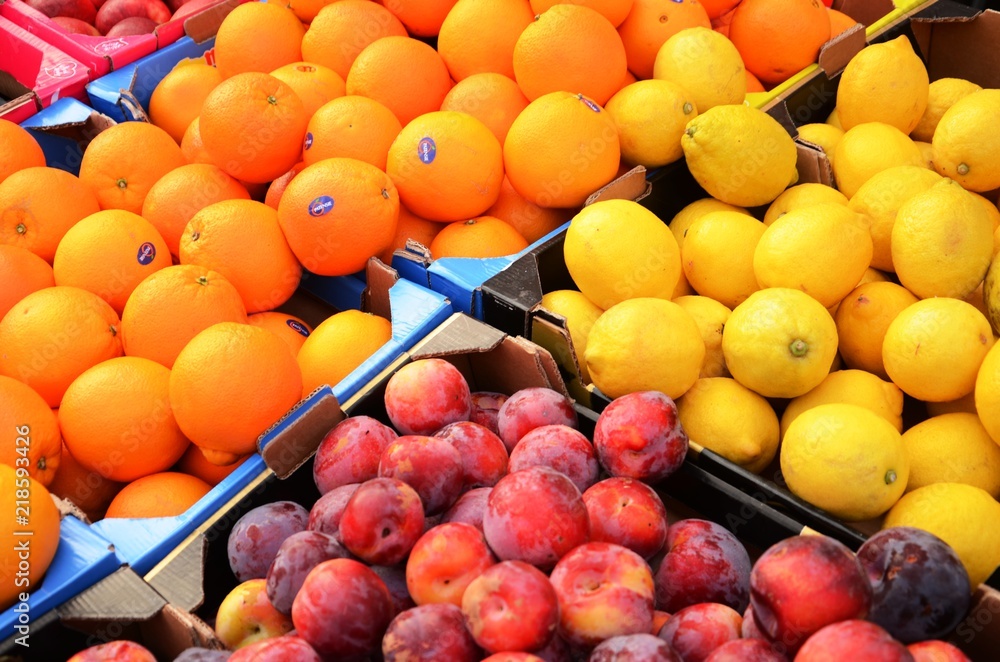 Marché dominical de la place du Miroir à Jette (Bruxelles) : Fruits

