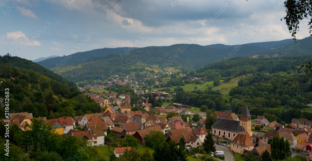 Blick auf Muhlbach-sur-Munster im Elsass