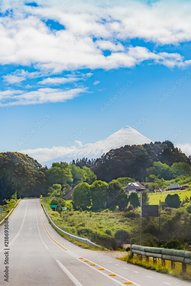 Naklejka premium オソルノ山 