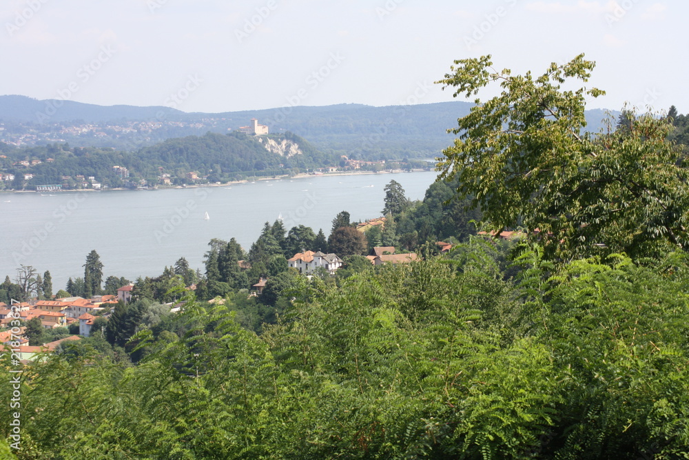 Naklejka premium lago maggiore