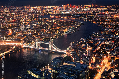 London night cityscape © farsky