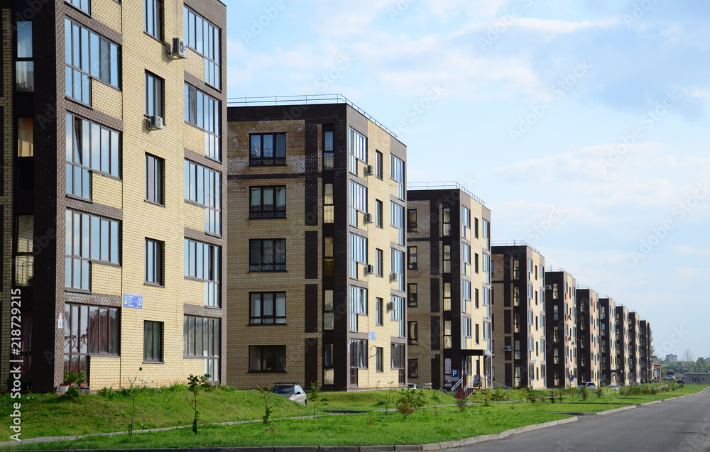 city houses, without parked cars. city houses, without parked cars.