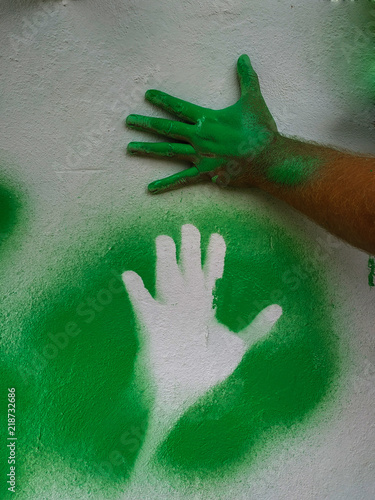 Bild auf Leinwand Hand cliche green paint 5