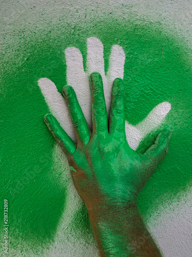 Bild auf Leinwand Hand cliche green paint 3