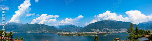 Panorama vom Lago Maggiore