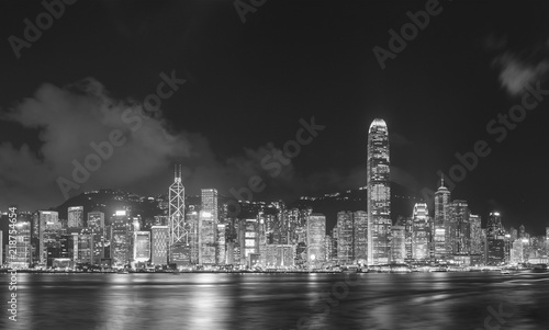 Fototapeta Naklejka Na Ścianę i Meble -  Panorama of Victoria Harbor of Hong Kong city at night
