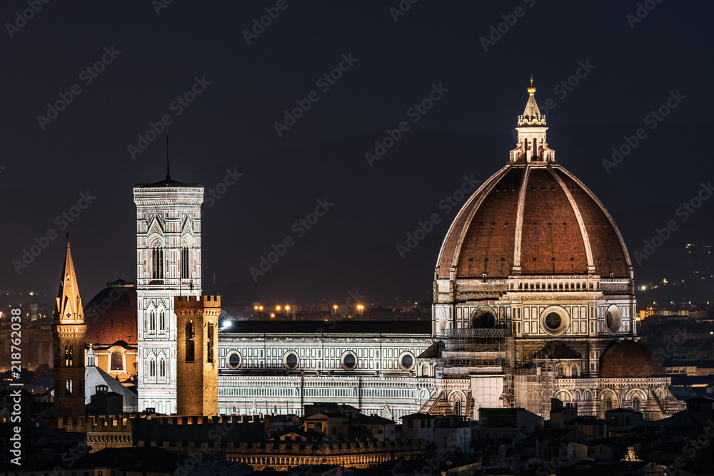 Night image of the Florence Cathedral