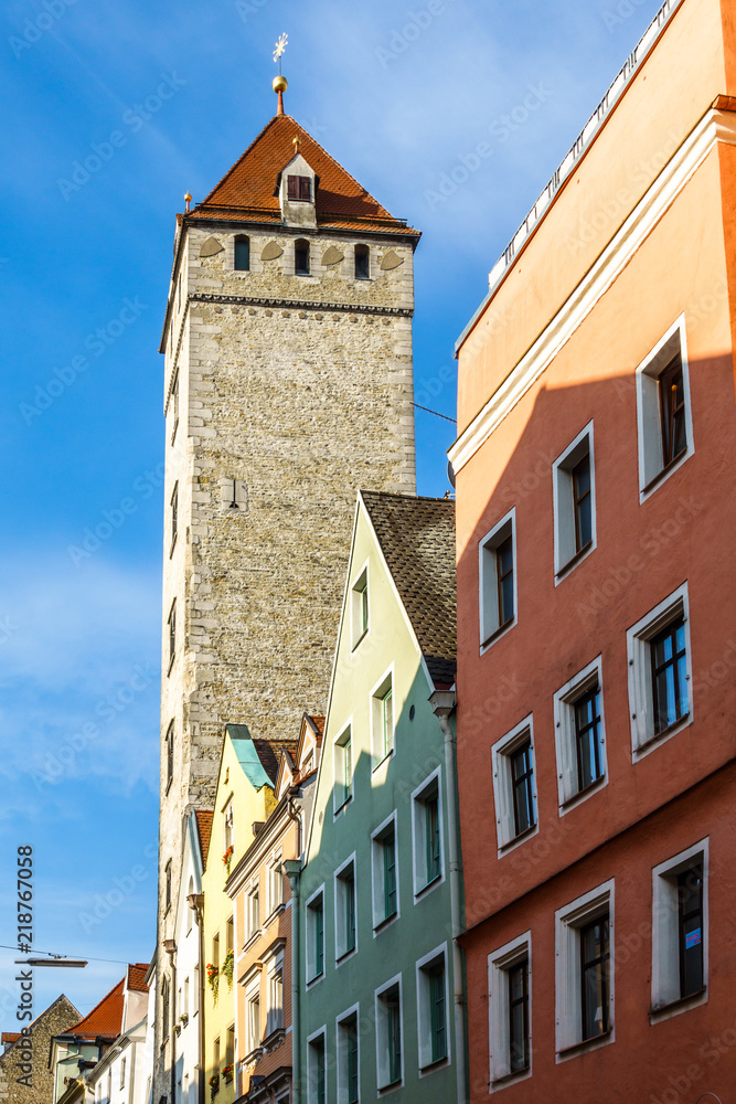 Fototapeta premium old town regensburg - bavaria
