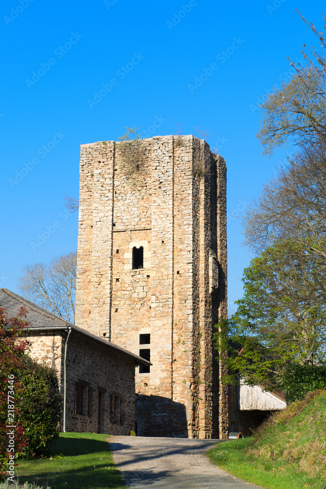 The tower d'Échizadour The tower d'Échizadour