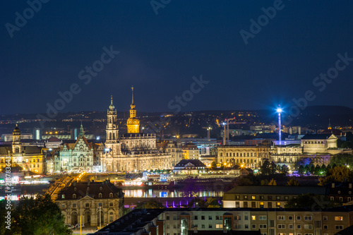 Blick auf Dresden von der Dreik  nigskirche