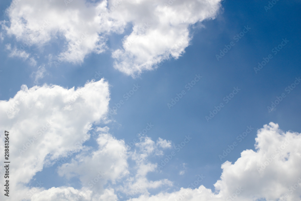 Obraz premium blue sky background with tiny clouds.
