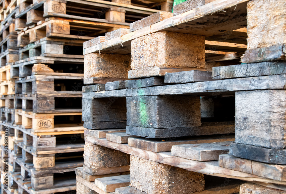 Holzpaletten für den Transport Holzpaletten für den Transport