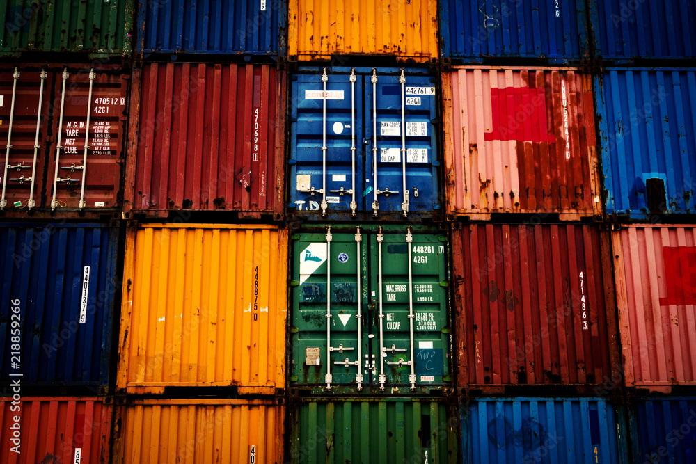 Container im Hafen Hamburg