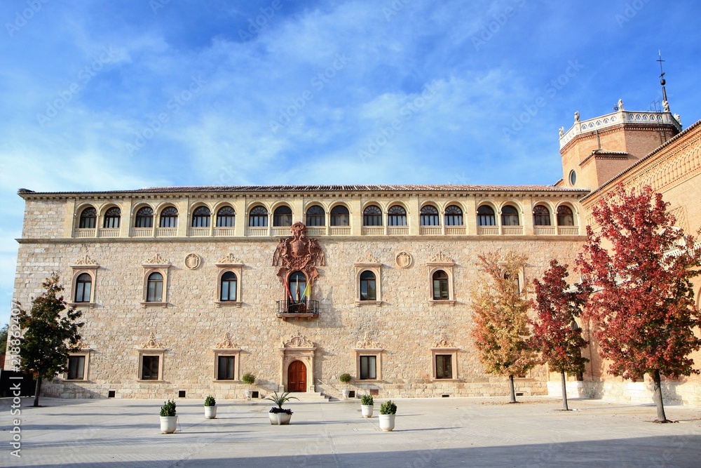 Madrid, dans la cour d'une faculté d'Alcala de Henares