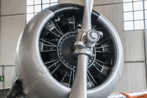 propeller engine