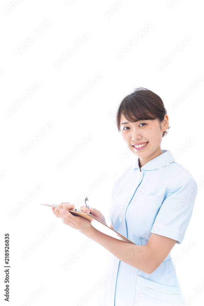 カルテを持つ看護師 カルテを持つ看護師